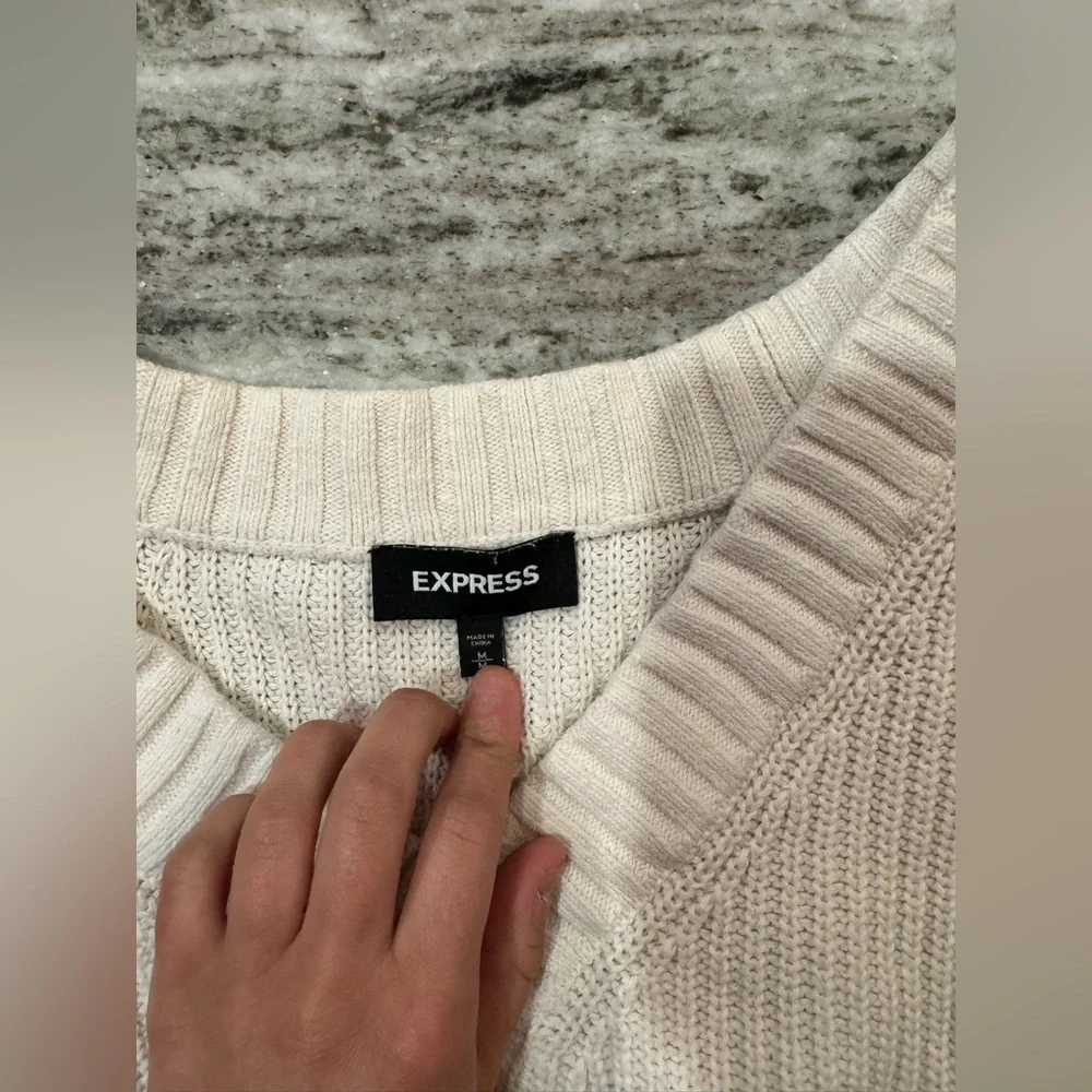 Express Sweater M - Picture 2 of 2